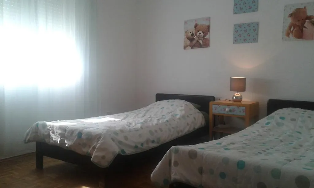 تروغير Apartments Gizdic